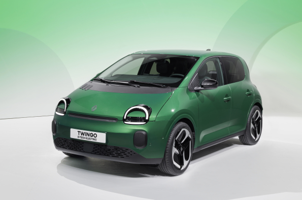 HELLO TWINGO! RENAULT'S NEW ELECTRIC CITY CAR TO MAKE ITS UK DEBUT