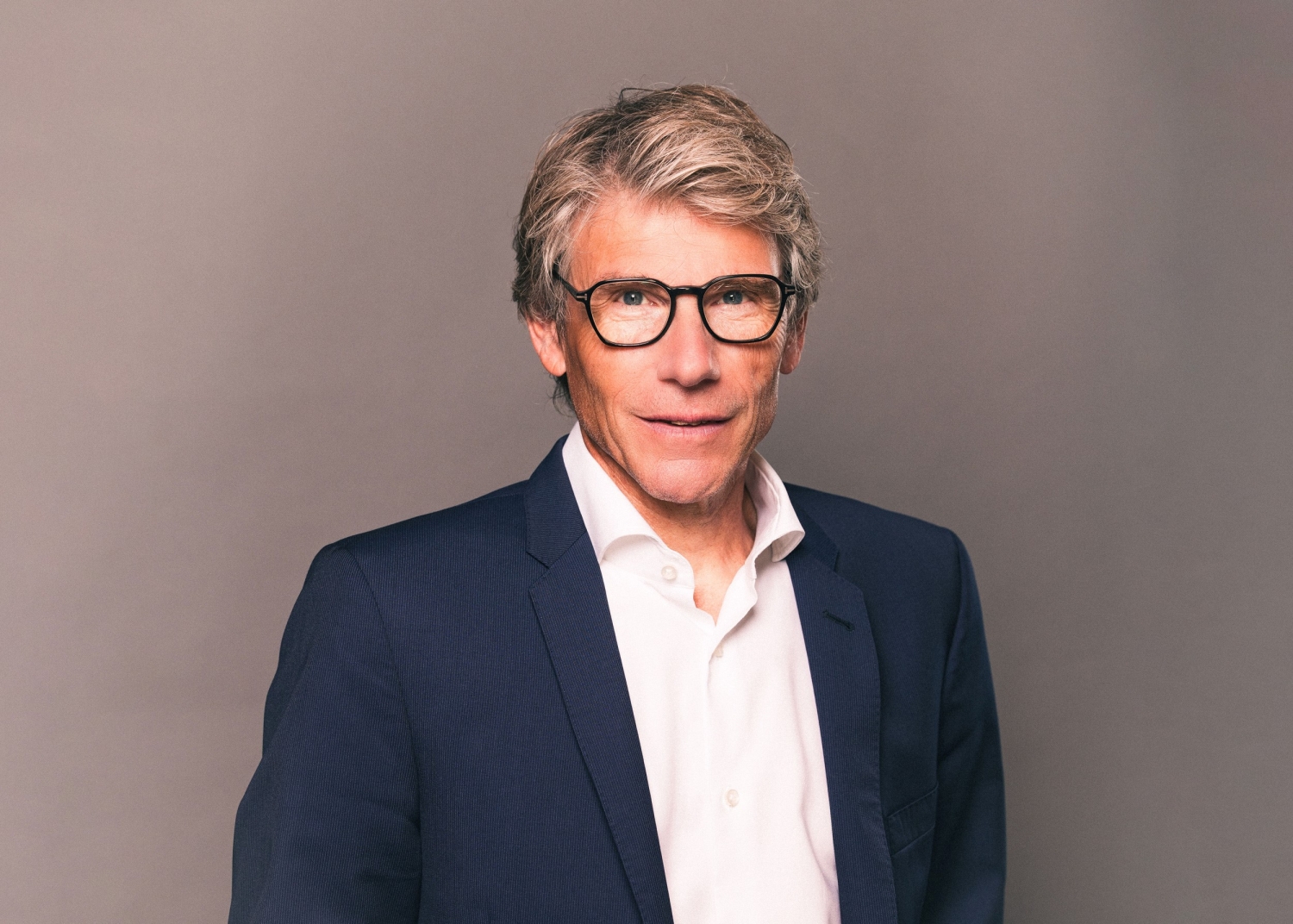 RENAULT ENTERS A NEW PHASE IN THE TRANSFORMATION OF ITS MARKETING WITH THE APPOINTMENT OF JEAN-PIERRE DIERNAZ AS VICE PRESIDENT RENAULT BRAND GLOBAL MARKETING AND CHIEF BRANDING OFFICER ALL BRANDS