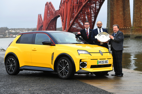 Renault 5 wins Scottish Car of the Year 2025