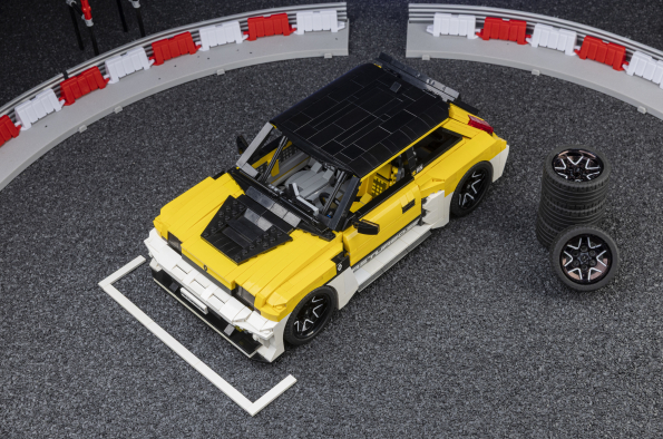 Renault backs fan-built LEGO® R5 Turbo 3E project, calling on public to support creator in his quest for 10,000 signatures so it can be considered for production