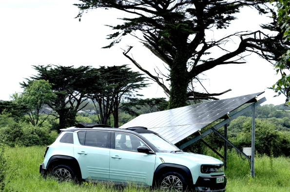 Renault 4 E-Tech electric ‘Plein Sud’ charged by solar power to drive from Land’s End to John O’Groats to celebrate the Summer Solstice