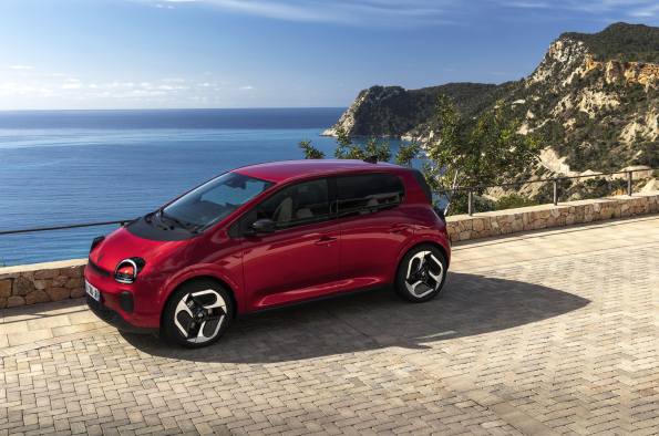 Renault to celebrate performance history and electric future at Goodwood Festival of Speed, led by Renault 5 Turbo 3E UK public dynamic debut