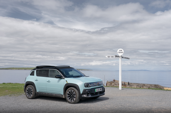 Renault 4 E-Tech electric ‘Plein Sud’ completes solar-powered Land’s End to John O’Groats Drive