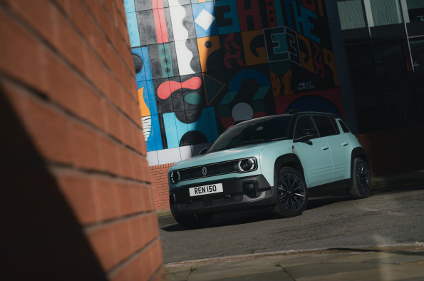 Renault EV owners prove electric car adoption is now driven by desire, not duty, as design and cost benefits capture buyers‘ heads and hearts