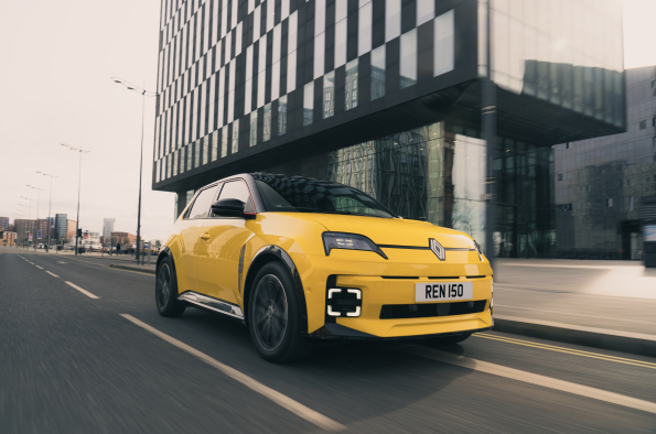 Renault EV owners prove electric car adoption is now driven by desire, not duty, as design and cost benefits capture buyers‘ heads and hearts
