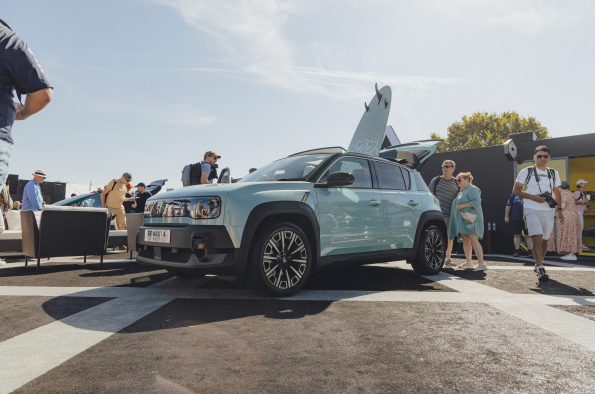 Renault electrifies Goodwood Festival of Speed with Renault 5 Turbo 3E and iconic performance showcase
