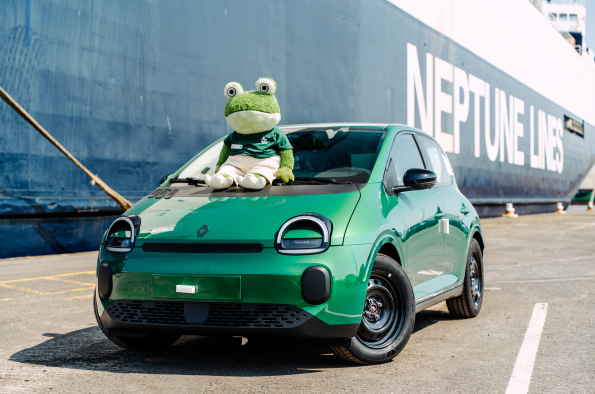 Renault Twingo E-Tech electric ‘Le Frog’ makes the leap to UK retailers ahead of general order books opening