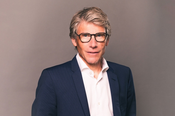 RENAULT ENTERS A NEW PHASE IN THE TRANSFORMATION OF ITS MARKETING WITH THE APPOINTMENT OF JEAN-PIERRE DIERNAZ AS VICE PRESIDENT RENAULT BRAND GLOBAL MARKETING AND CHIEF BRANDING OFFICER ALL BRANDS