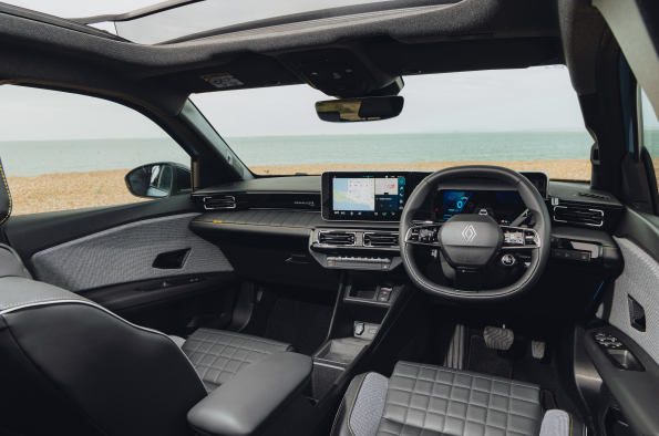 What Car? names Renault‘s openR link infotainment system as the best on the market